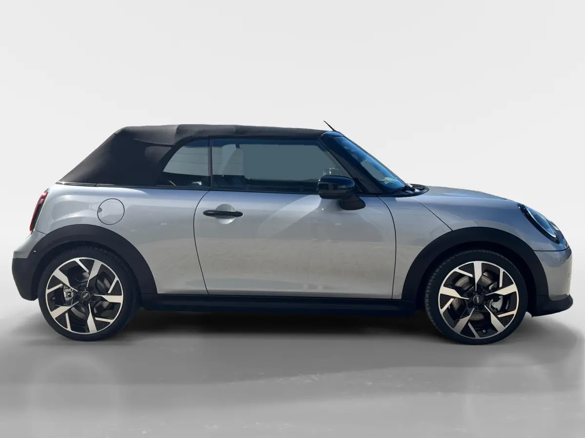 2.0 C Classic | Apple Carplay | Android Auto | Navigatie | 16" LM