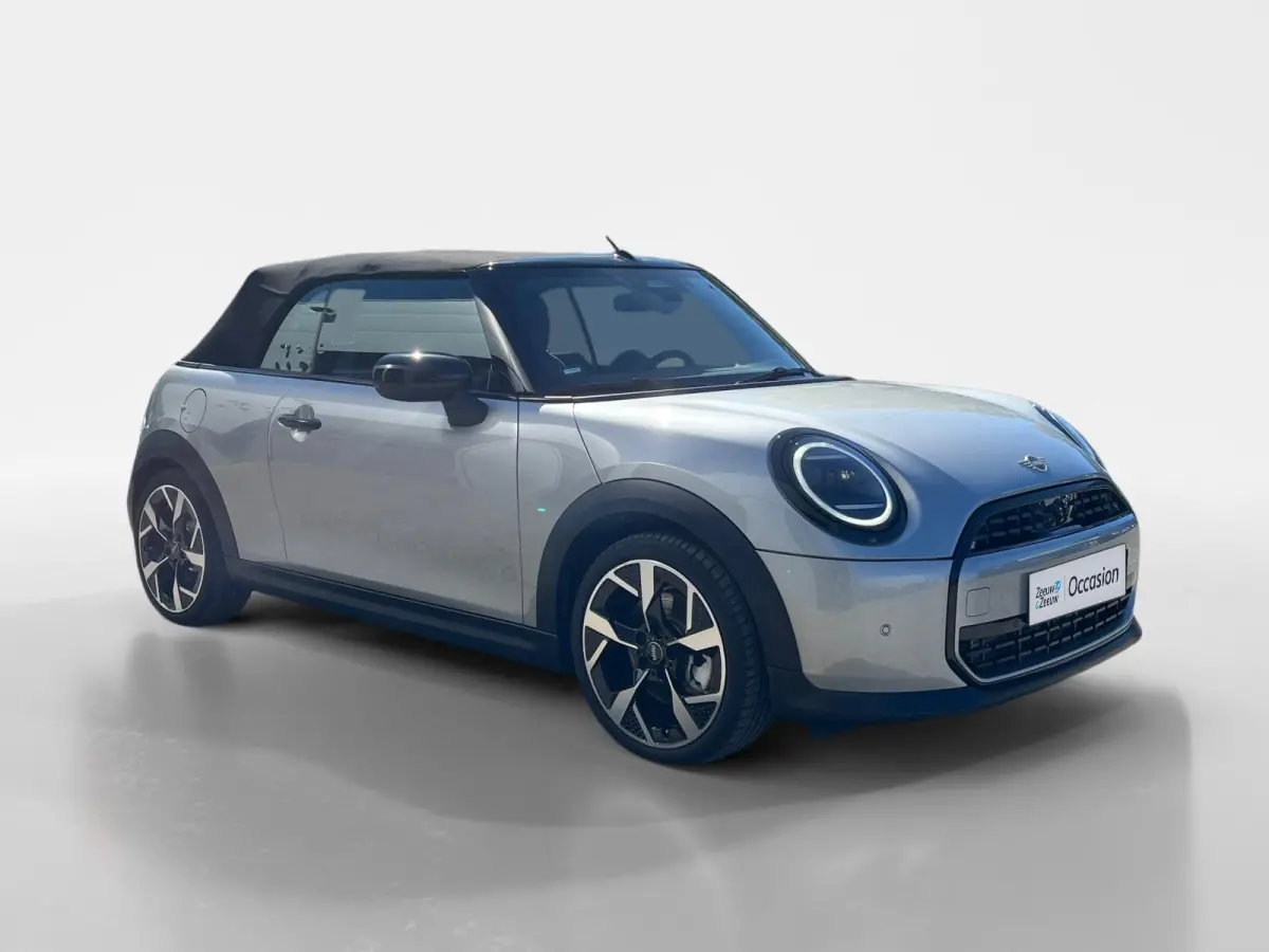 2.0 C Classic | Apple Carplay | Android Auto | Navigatie | 16" LM
