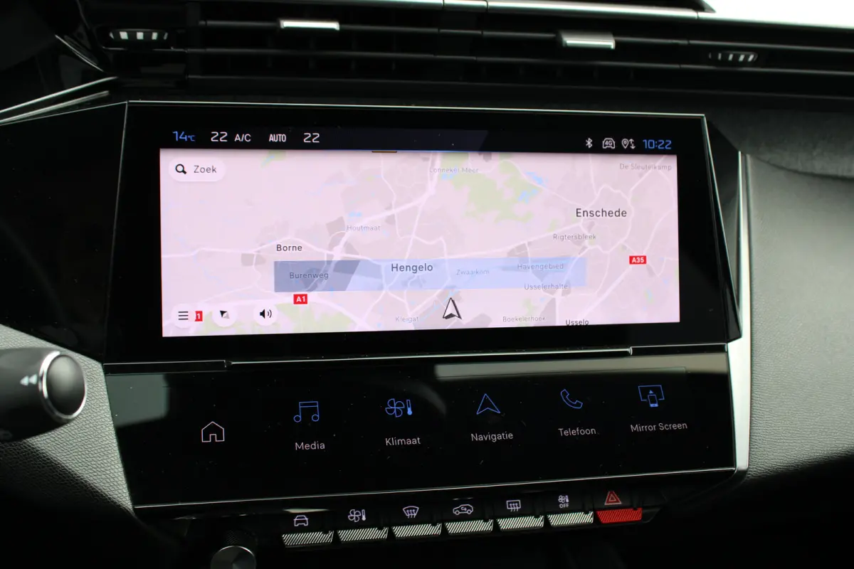 1.2 PureTech Allure Pack Business | Navigatie | Camera voor + achter | AGR comfortstoel | Trekhaak | All season | Apple carplay |