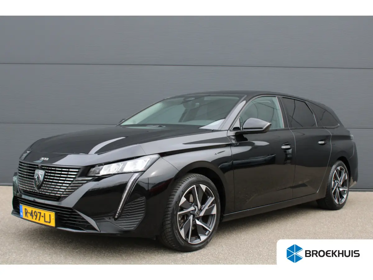 1.2 PureTech Allure Pack Business | Navigatie | Camera voor + achter | AGR comfortstoel | Trekhaak | All season | Apple carplay |