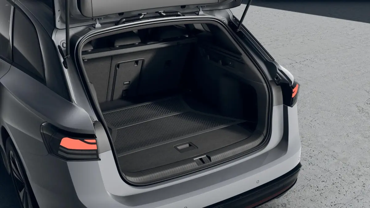 204pk Limited Edition 59 kWh | Black Style Pakket