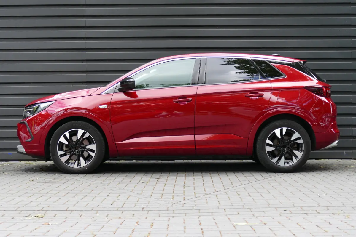 1.6 TURBO PLUG-IN HYBRIDE ELEGANCE AUTOMAAT / NAVI / CLIMA / 18"LMV / AGR / CAMERA / LED / PDC / BLUETOOTH / ADAPT. CRUISECONTROL / 2E EIGENAAR / SCHITTERENDE STAAT !!