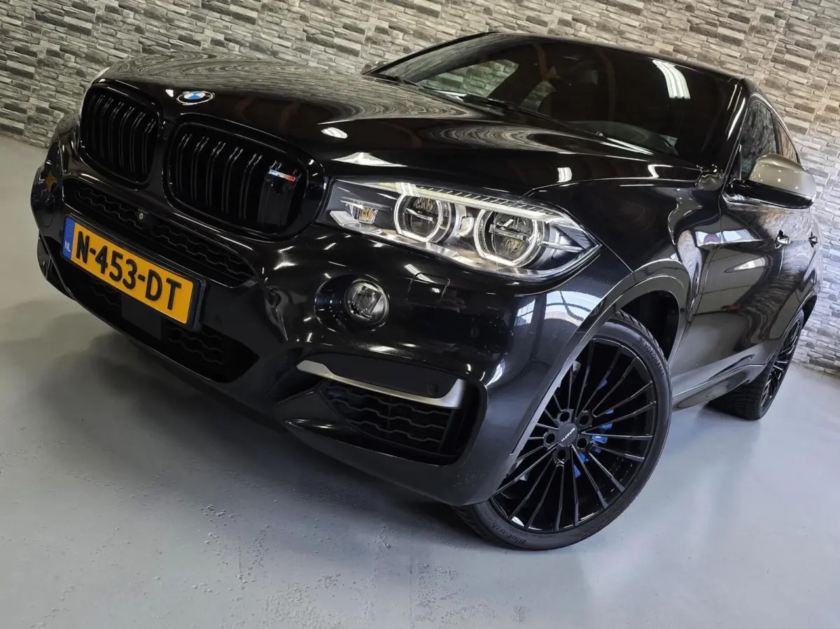 M50d *HUD*360Cam*PANO*Soft-close*Keyless*HarmanKardon