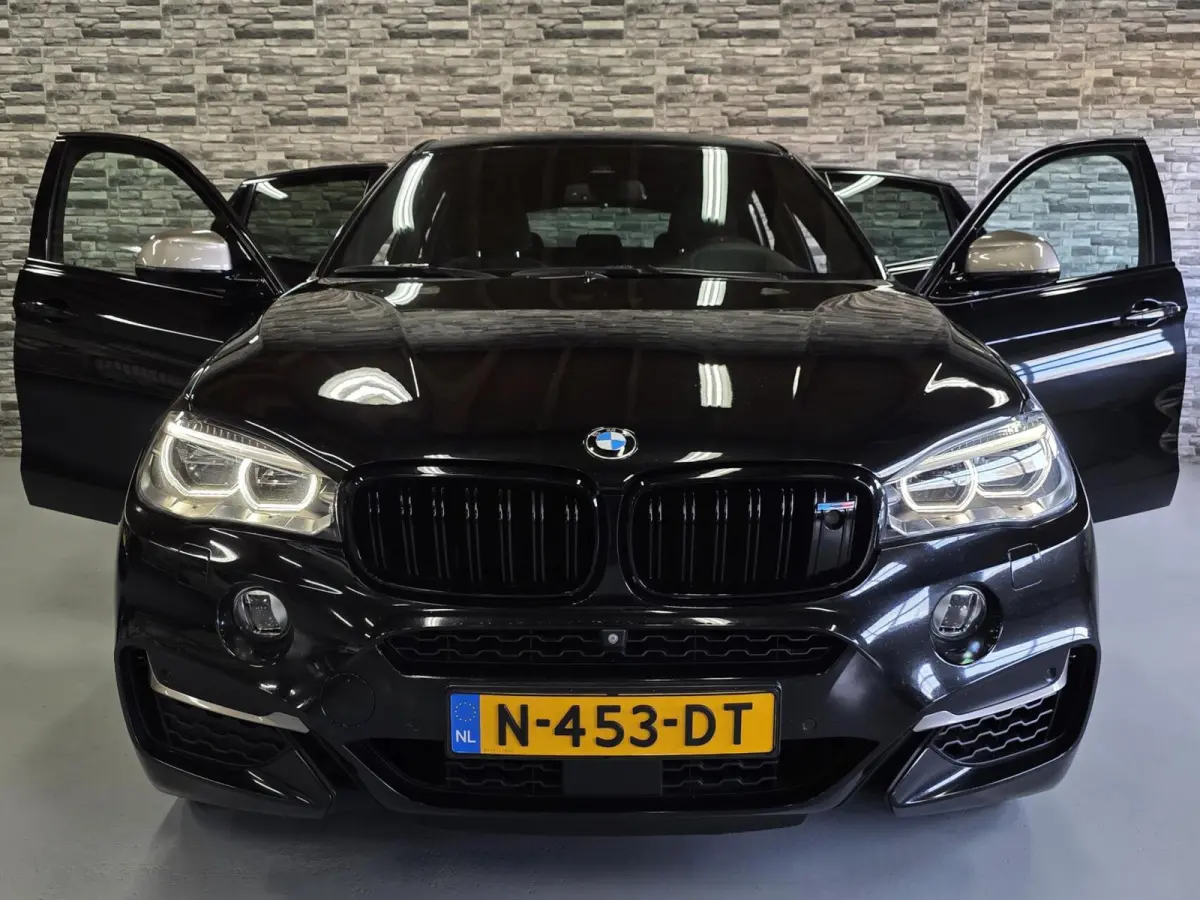 M50d *HUD*360Cam*PANO*Soft-close*Keyless*HarmanKardon