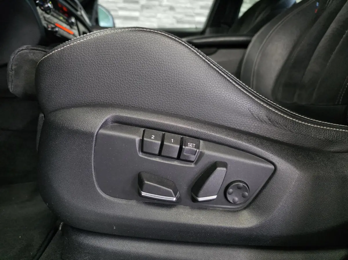 M50d *HUD*360Cam*PANO*Soft-close*Keyless*HarmanKardon