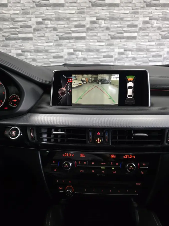 M50d *HUD*360Cam*PANO*Soft-close*Keyless*HarmanKardon