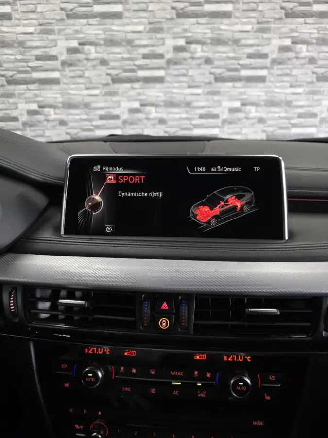 M50d *HUD*360Cam*PANO*Soft-close*Keyless*HarmanKardon