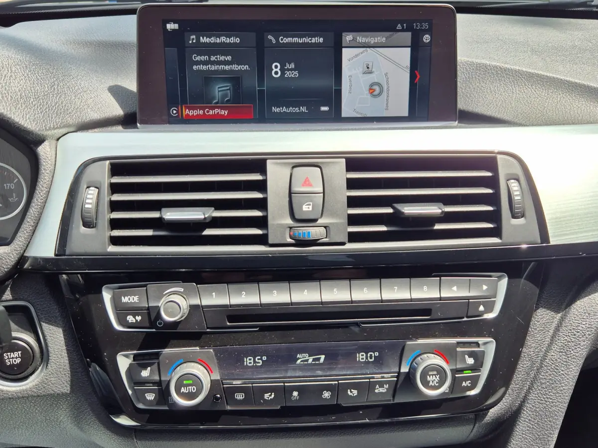 330e M Sport Apple CarPlay Adaptieve Cruise Control Elek. Stoelen NAP TOP onderhouden 330e High Executive