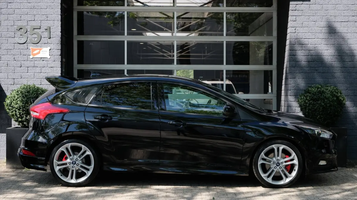 2.0 ST-3 Cruise|Carplay|RS Spoiler|Maxton