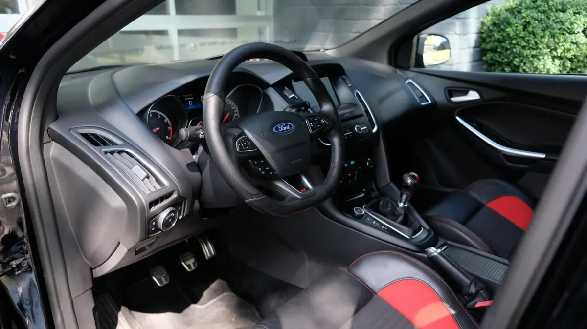 2.0 ST-3 Cruise|Carplay|RS Spoiler|Maxton