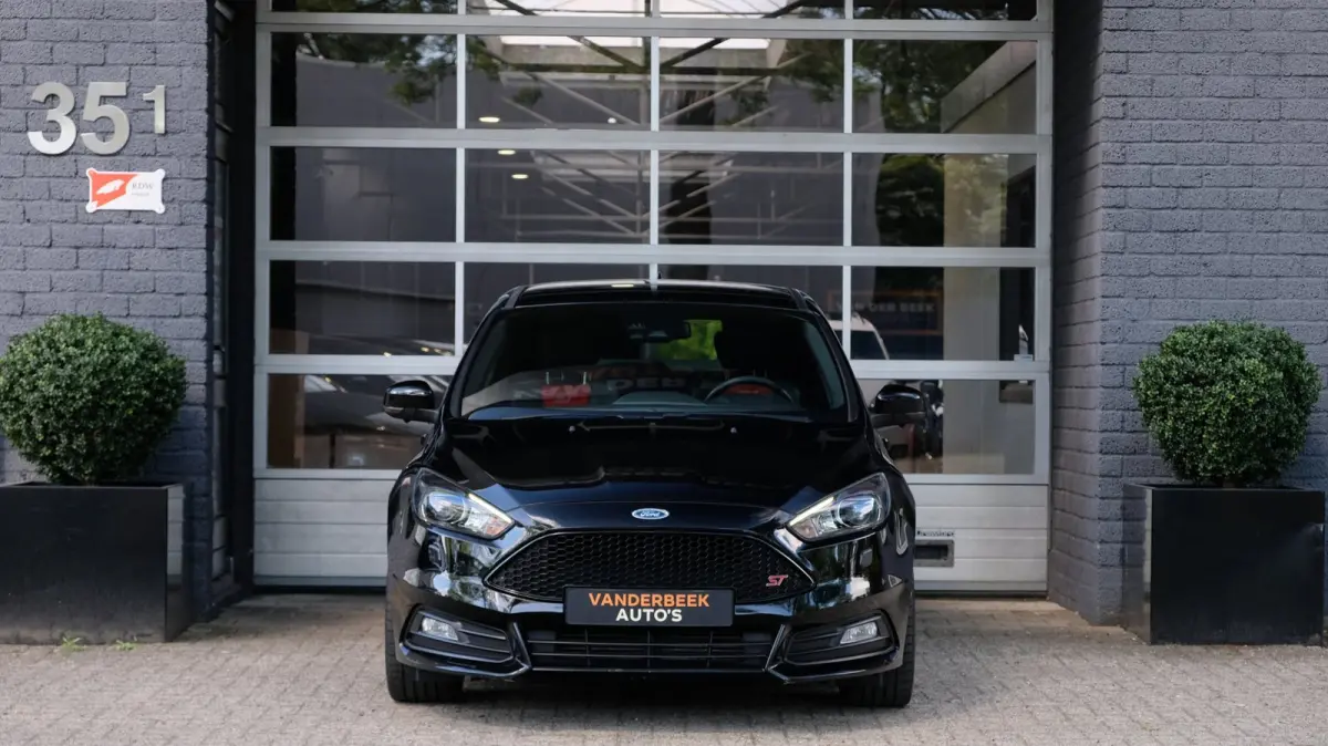 2.0 ST-3 Cruise|Carplay|RS Spoiler|Maxton