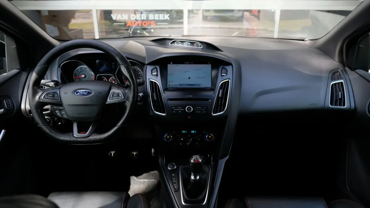 2.0 ST-3 Cruise|Carplay|RS Spoiler|Maxton