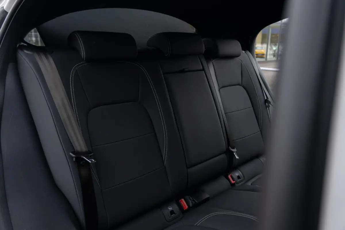 EV320 S 90 kWh|BTW|Org NL NAP|1ste Eig|3-Fase|Facelift|Trekhaak|Edition S|Meridian|CarPlay|DAB|Dealer Onderhouden|SOH 93