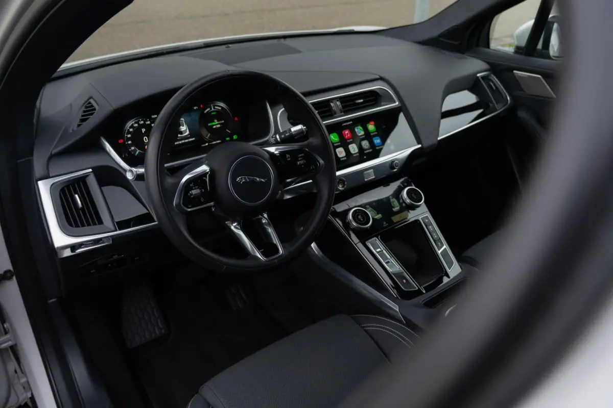 EV320 S 90 kWh|BTW|Org NL NAP|1ste Eig|3-Fase|Facelift|Trekhaak|Edition S|Meridian|CarPlay|DAB|Dealer Onderhouden|SOH 93