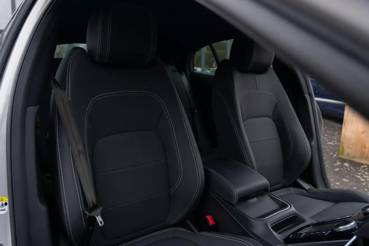 EV320 S 90 kWh|BTW|Org NL NAP|1ste Eig|3-Fase|Facelift|Trekhaak|Edition S|Meridian|CarPlay|DAB|Dealer Onderhouden|SOH 93