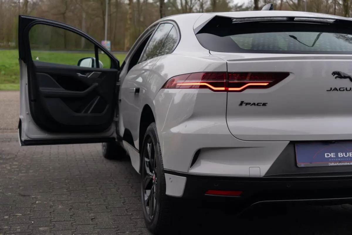EV320 S 90 kWh|BTW|Org NL NAP|1ste Eig|3-Fase|Facelift|Trekhaak|Edition S|Meridian|CarPlay|DAB|Dealer Onderhouden|SOH 93