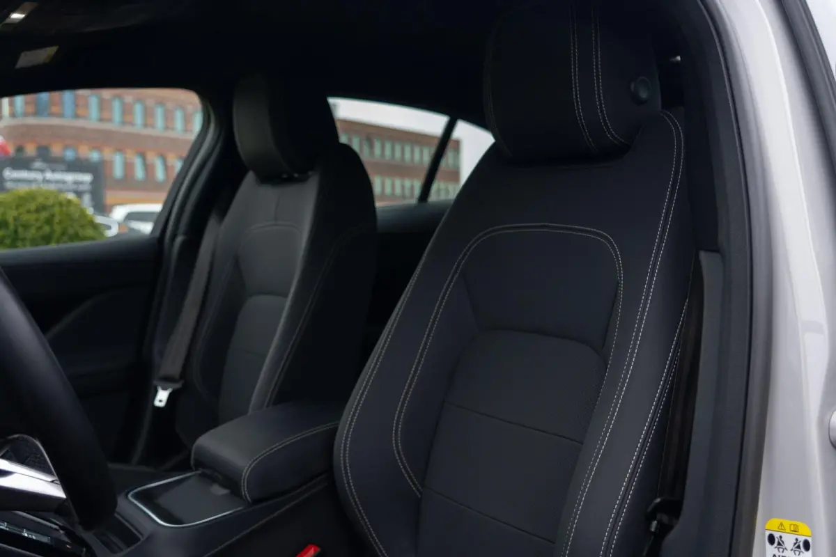 EV320 S 90 kWh|BTW|Org NL NAP|1ste Eig|3-Fase|Facelift|Trekhaak|Edition S|Meridian|CarPlay|DAB|Dealer Onderhouden|SOH 93