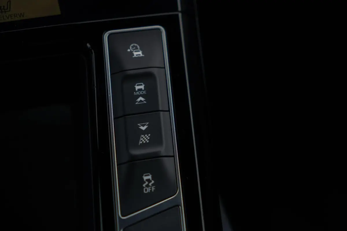 EV320 S 90 kWh|BTW|Org NL NAP|1ste Eig|3-Fase|Facelift|Trekhaak|Edition S|Meridian|CarPlay|DAB|Dealer Onderhouden|SOH 93