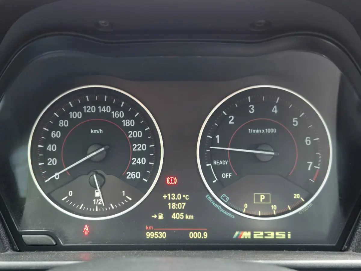 M2 M235i High Executive Schuifdak GR Navi H&K Stuurverwarming NAP