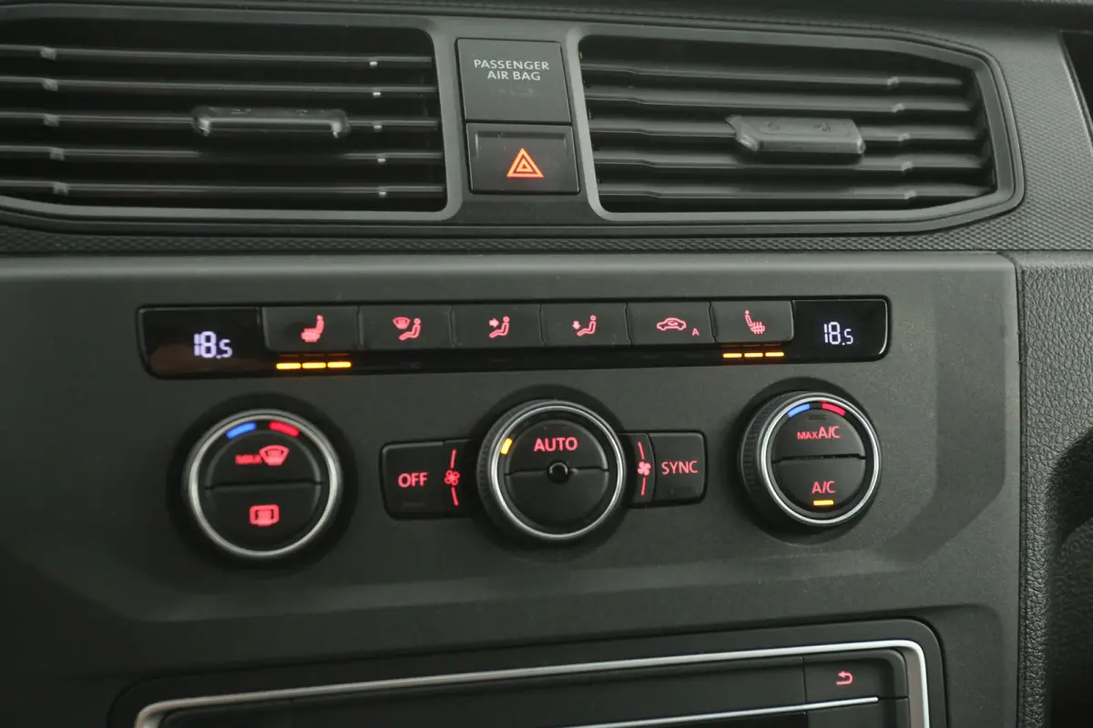 TSI 102PK | Benzine | Clima | Parkeersensoren | Stoelverwarming
