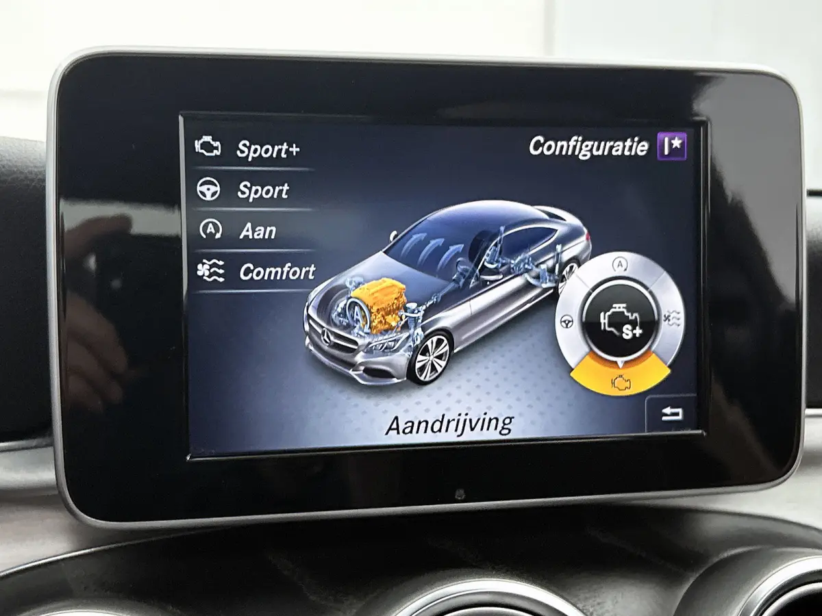 180 Prestige AMG Style ( Goed OnderH, Panorama, SfeerV, Navi, Stoelv, Camera, Parkeerhulp V+A, Etc)