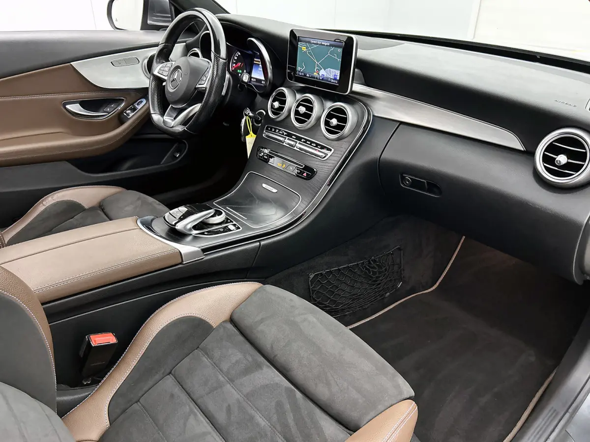 180 Prestige AMG Style ( Goed OnderH, Panorama, SfeerV, Navi, Stoelv, Camera, Parkeerhulp V+A, Etc)