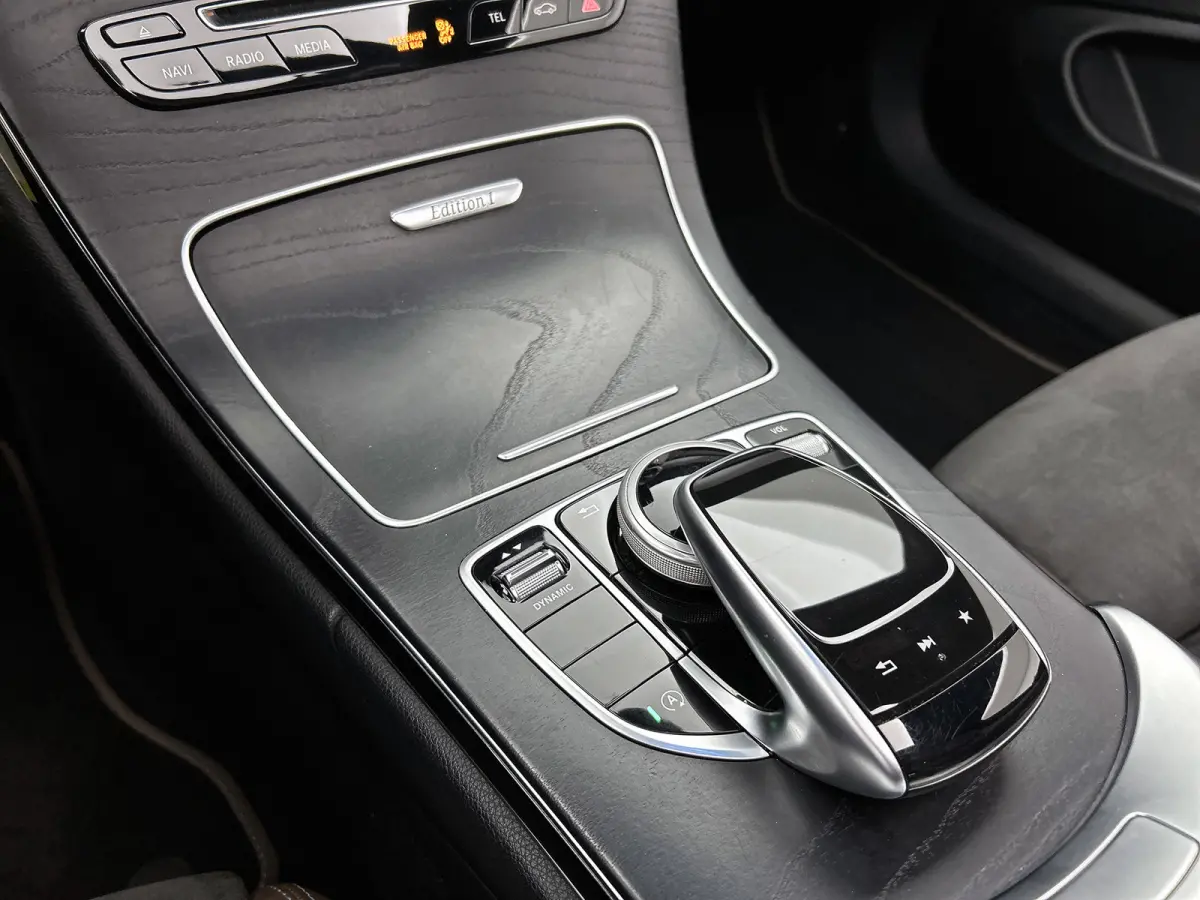 180 Prestige AMG Style ( Goed OnderH, Panorama, SfeerV, Navi, Stoelv, Camera, Parkeerhulp V+A, Etc)
