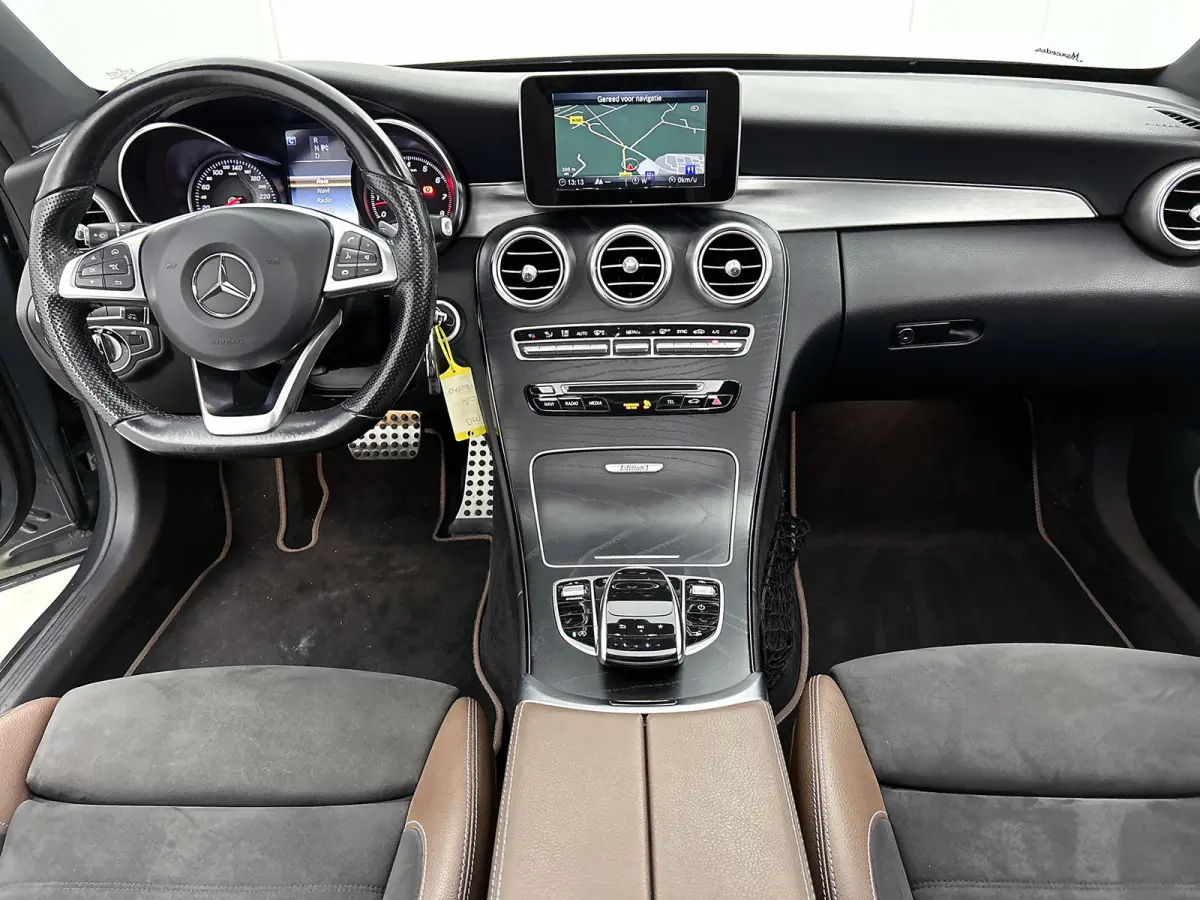 180 Prestige AMG Style ( Goed OnderH, Panorama, SfeerV, Navi, Stoelv, Camera, Parkeerhulp V+A, Etc)