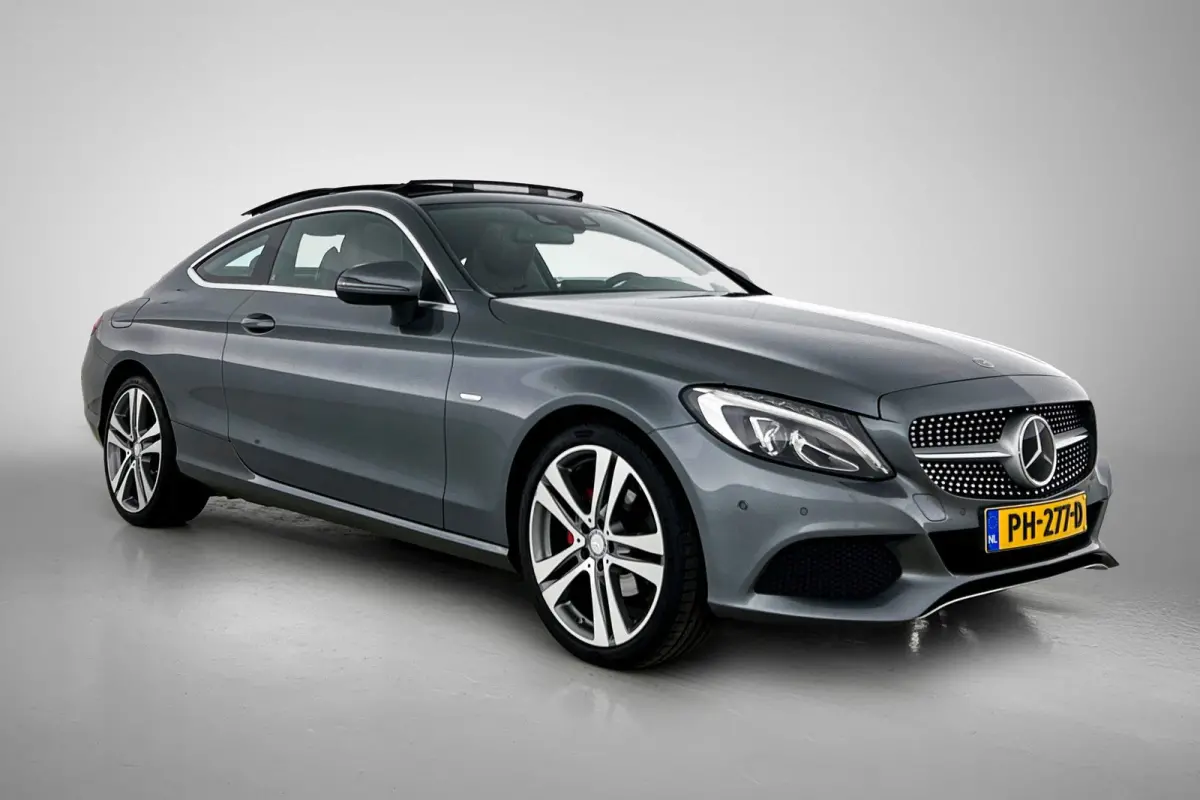 180 Prestige AMG Style ( Goed OnderH, Panorama, SfeerV, Navi, Stoelv, Camera, Parkeerhulp V+A, Etc)