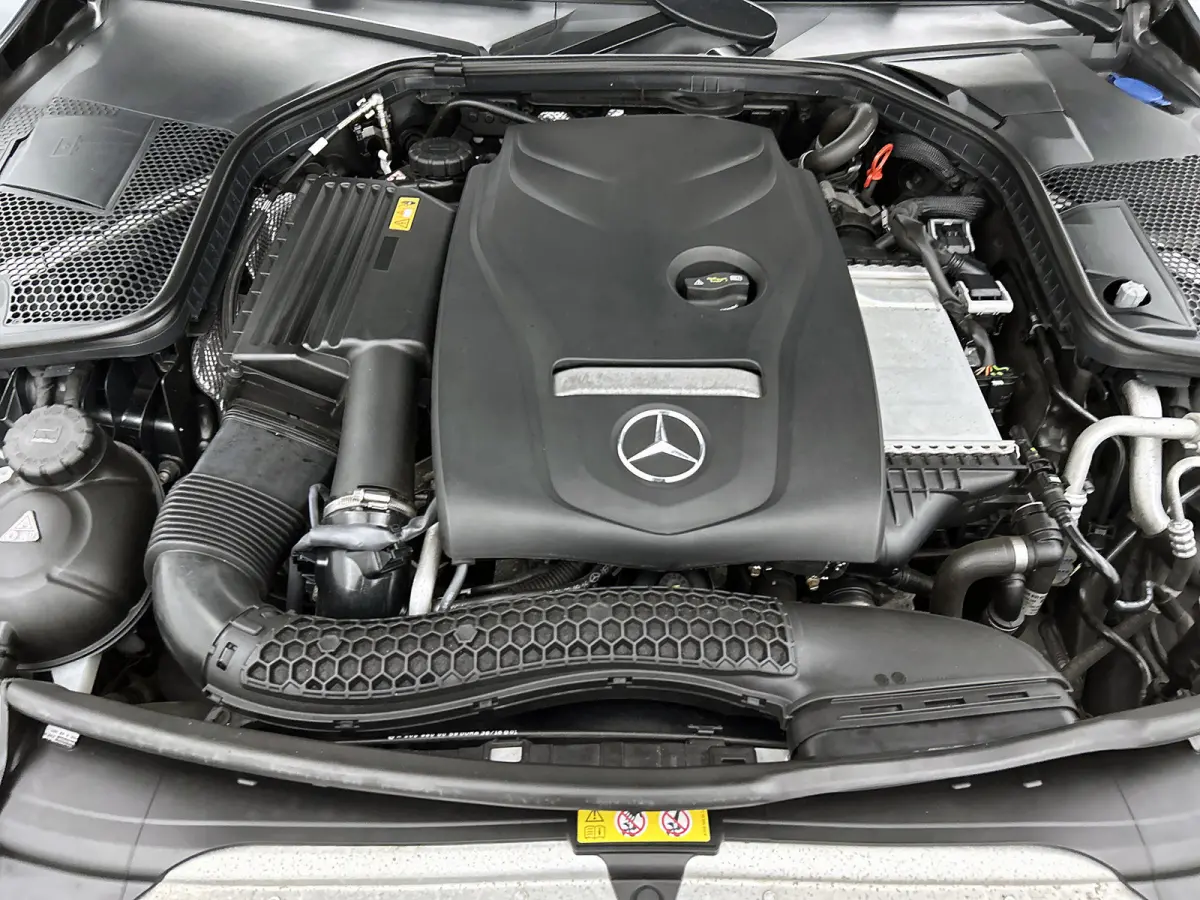 180 Prestige AMG Style ( Goed OnderH, Panorama, SfeerV, Navi, Stoelv, Camera, Parkeerhulp V+A, Etc)