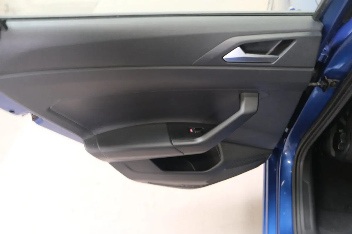 1.0 TSI Highline - N.A.P. Airco, Cruise, PDC, Camera, Carplay.
