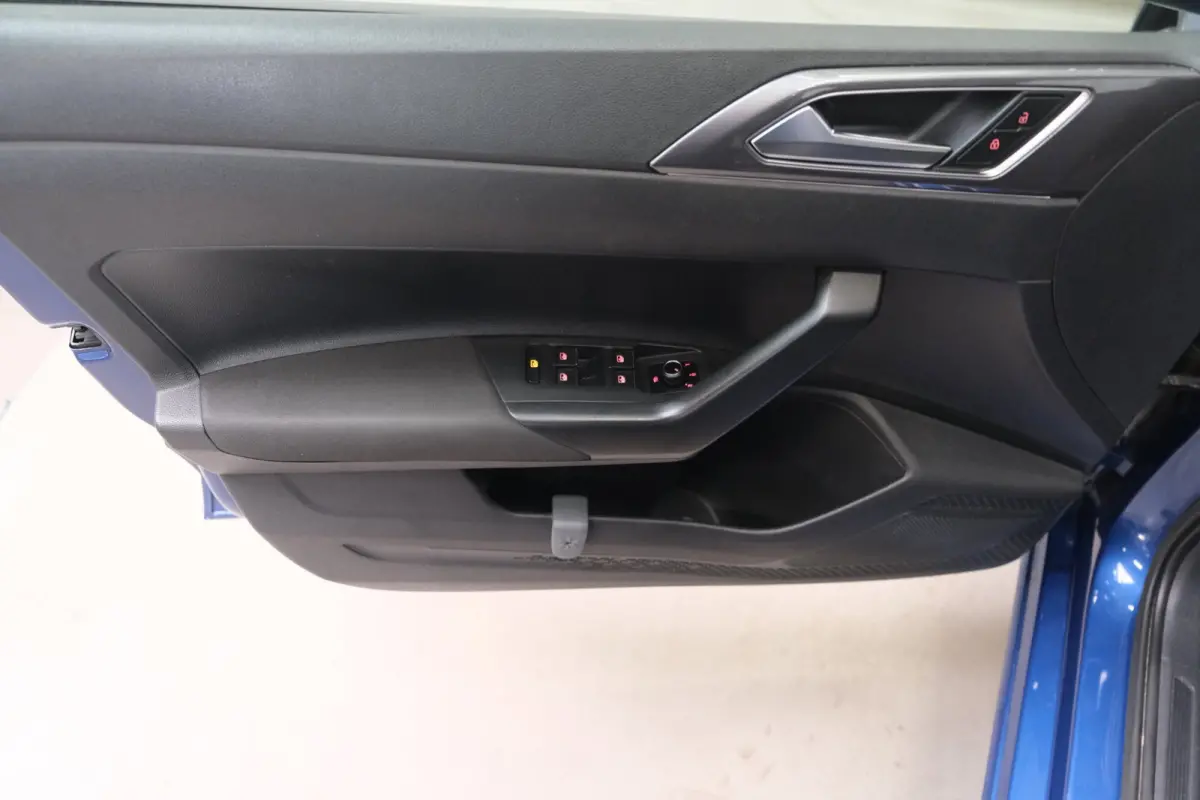 1.0 TSI Highline - N.A.P. Airco, Cruise, PDC, Camera, Carplay.