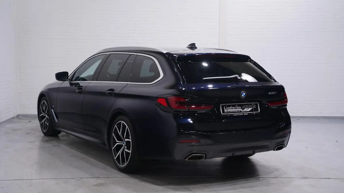 530i M Sport 1e Eig. NAP NL-auto Laser light Nappa leder Comfort stoelen Memory Harman-kardon 19"-lmv Camera Head-up Apple carplay