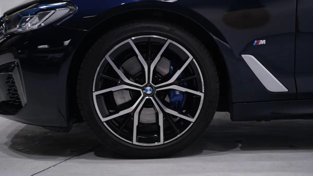 530i M Sport 1e Eig. NAP NL-auto Laser light Nappa leder Comfort stoelen Memory Harman-kardon 19"-lmv Camera Head-up Apple carplay
