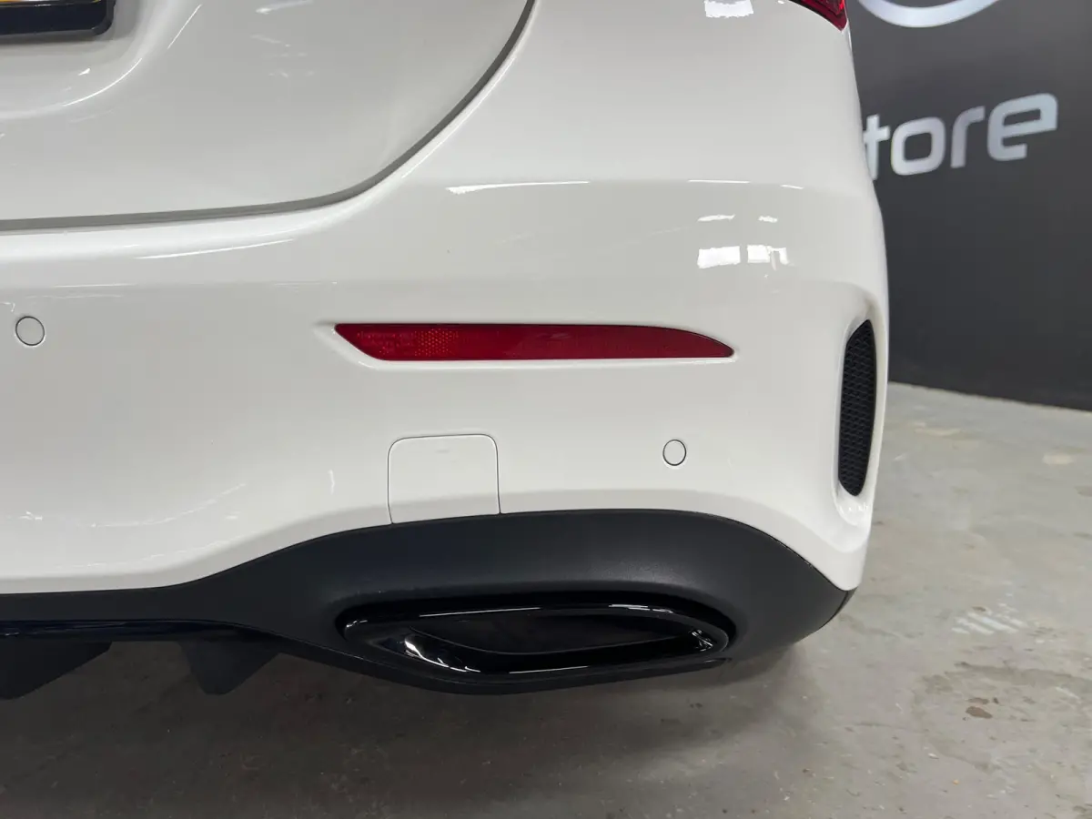 250 e Premium Plus | Pano | Stoelverwarming | Alcantara/Leder