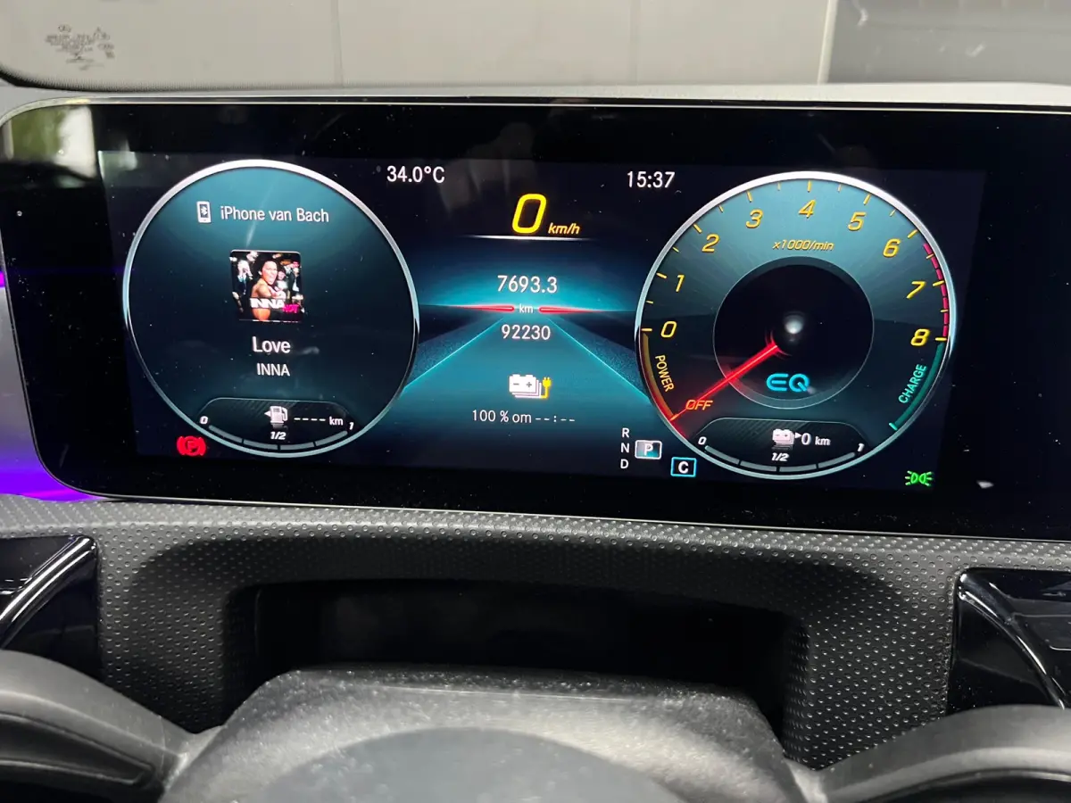 250 e Premium Plus | Pano | Stoelverwarming | Alcantara/Leder