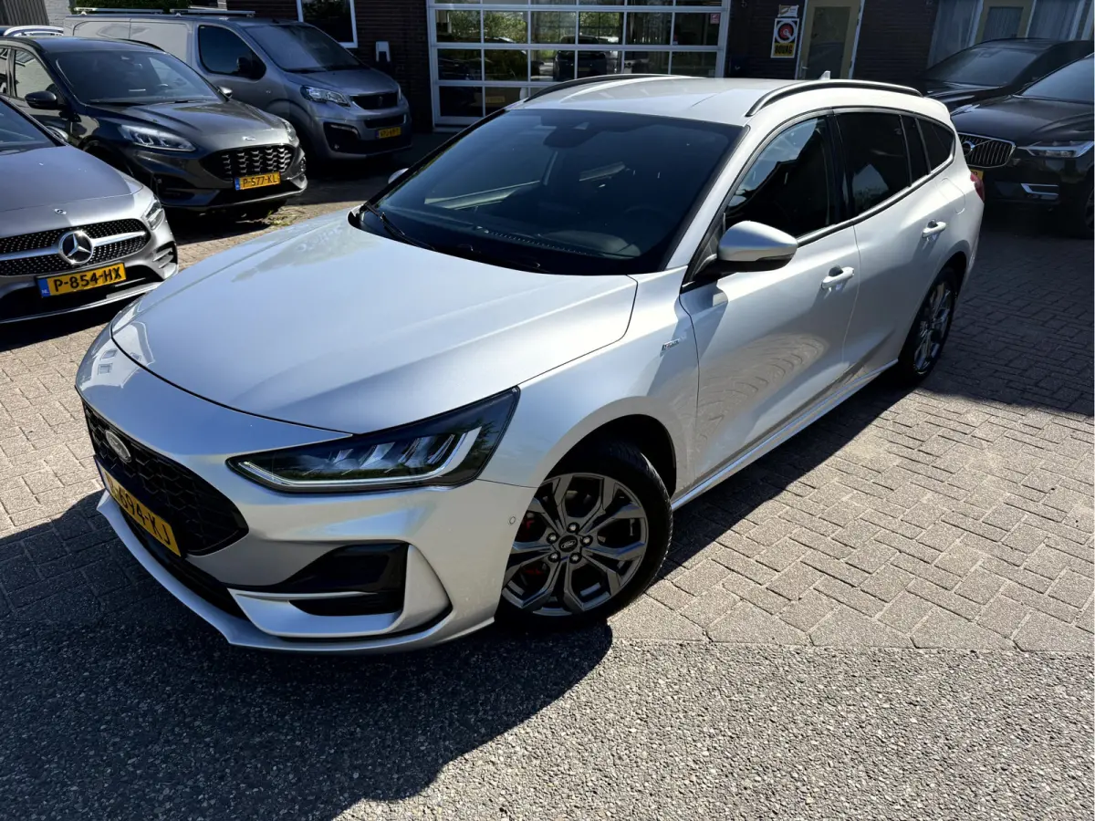 1.0 EcoBoost Hybrid ST Line X Winterpakket, Camera, 17''Lmv