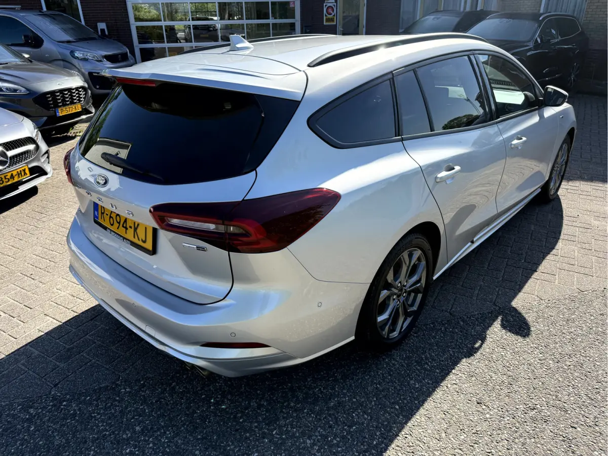 1.0 EcoBoost Hybrid ST Line X Winterpakket, Camera, 17''Lmv