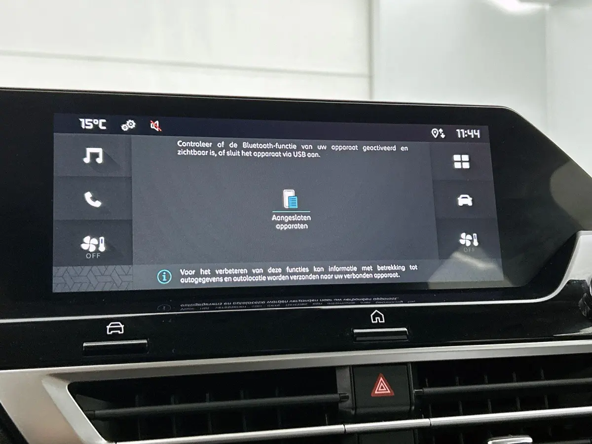 You 50 kWh 136pk | Accu 98% | Navigatie via Apple Carplay / Android Auto | Climate Control | Cruise Control | Parkeersensoren | Led koplampen | DAB+ radio | Armsteun | Stof/kunstleder | Voll