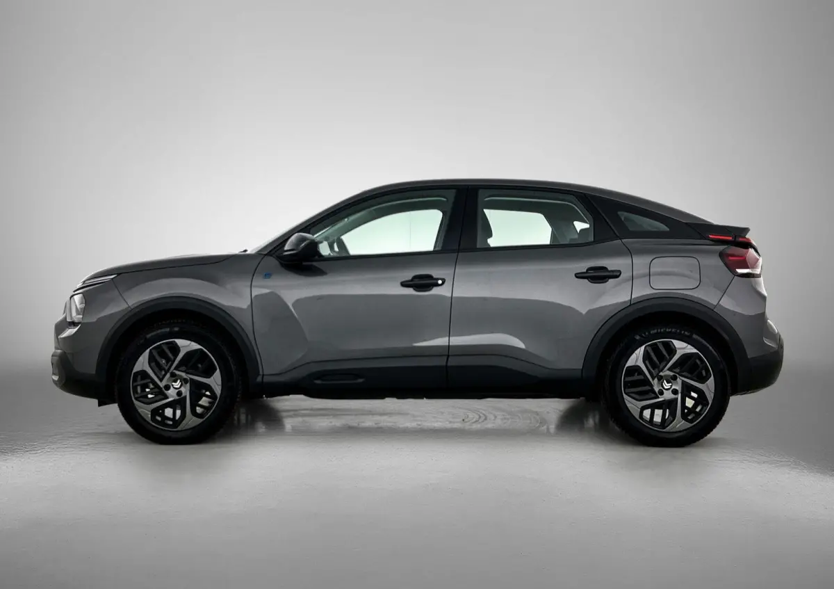 You 50 kWh 136pk | Accu 98% | Navigatie via Apple Carplay / Android Auto | Climate Control | Cruise Control | Parkeersensoren | Led koplampen | DAB+ radio | Armsteun | Stof/kunstleder | Voll
