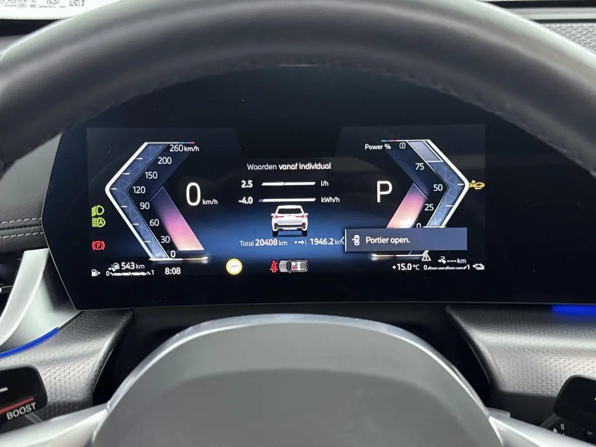 xDrive25e | M-pakket | PANO | Head-up display | 360 Camera | Lane Assist | Blindspot | Stoelverwarming | Lederen bekleding | Keyless | Carplay |