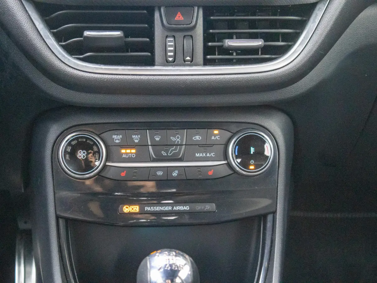 1.0 EcoBoost Titanium X LED ST line Virtual cockpit
