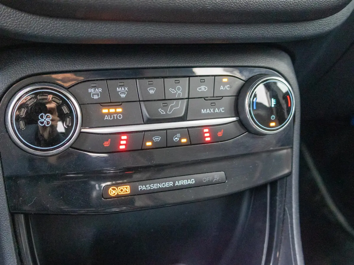 1.0 EcoBoost Titanium X LED ST line Virtual cockpit