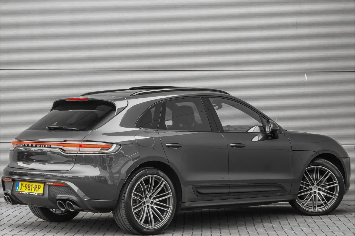 2.0 T Luchtv Burmester Sport Chrono ACC Stuurverw 21"