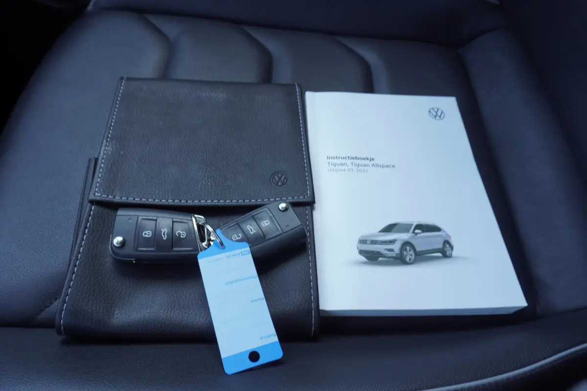 1.5 TSI Highline Business 3X R Line+Volleder+PANODAK+CAMERA +STOEL-VERW+ELEK-TREKHAAK+