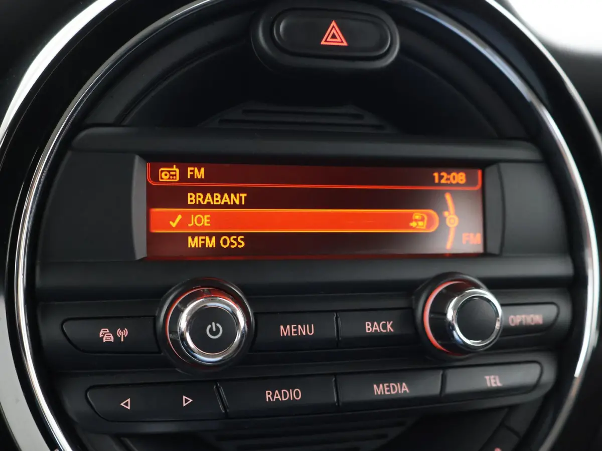 1.5 136 PK COOPER TWO-TONE *BLAZING RED* + CLIMATE CONTROL | LMV
