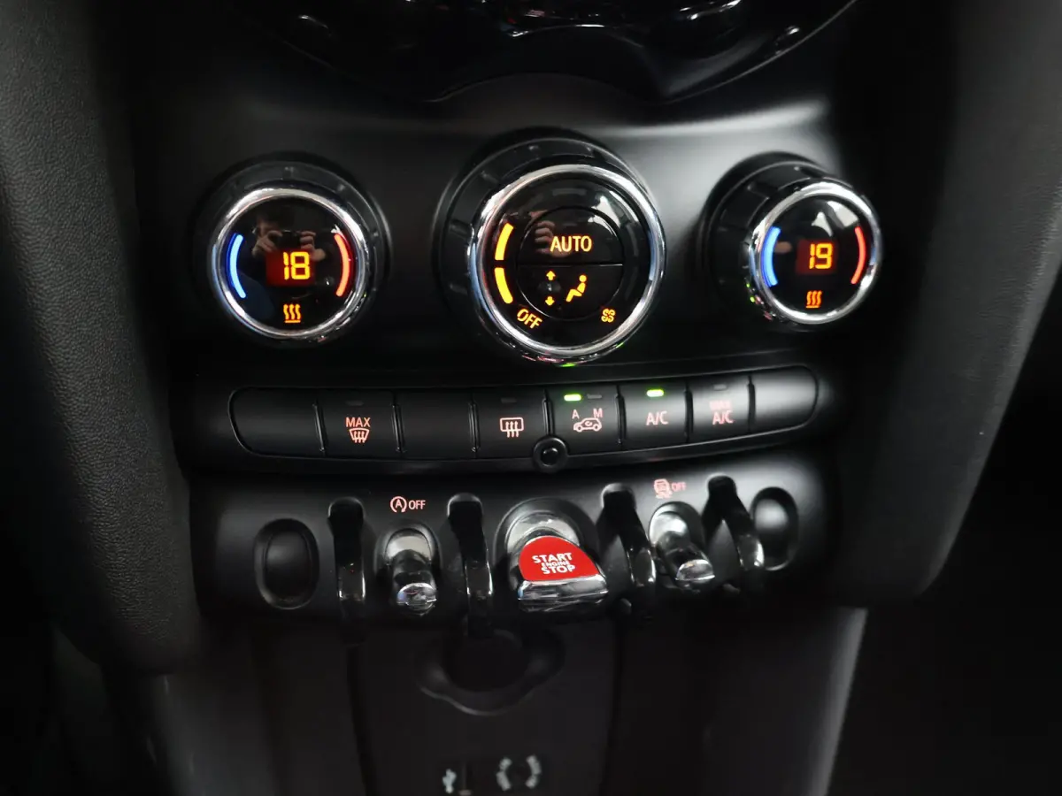 1.5 136 PK COOPER TWO-TONE *BLAZING RED* + CLIMATE CONTROL | LMV