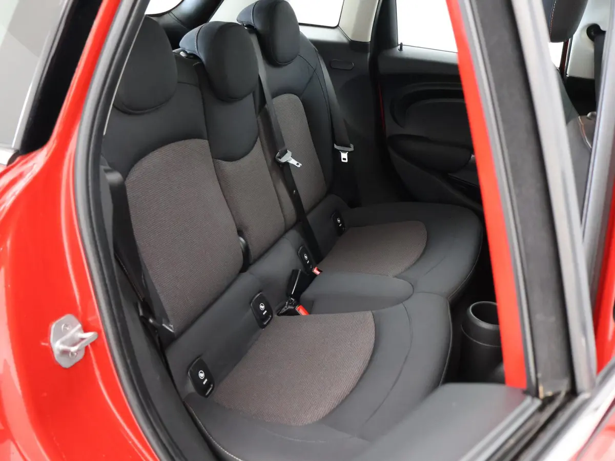 1.5 136 PK COOPER TWO-TONE *BLAZING RED* + CLIMATE CONTROL | LMV