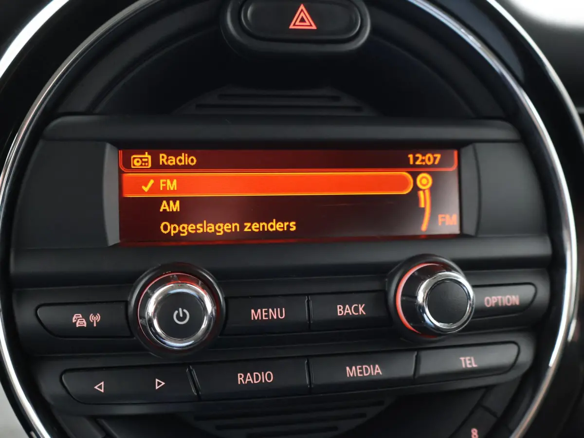 1.5 136 PK COOPER TWO-TONE *BLAZING RED* + CLIMATE CONTROL | LMV