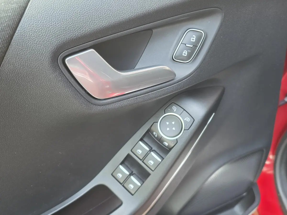 1.0 EcoBoost Titanium X | Navigatie | Cruise Control | Stoel + Voorruit + Stuurverwarming | Licht metalen velgen